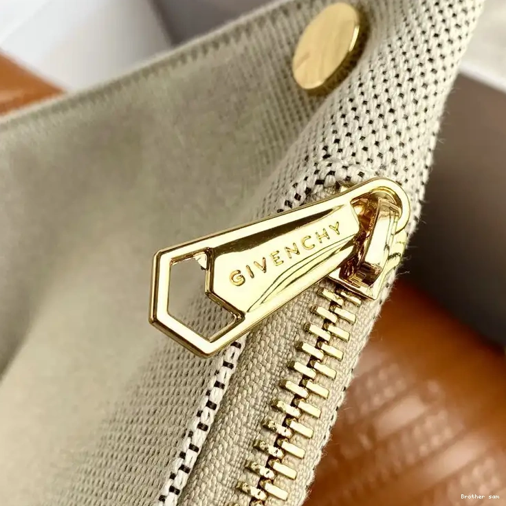 Brother sam Bag 20GV11157 Givenchy 0803